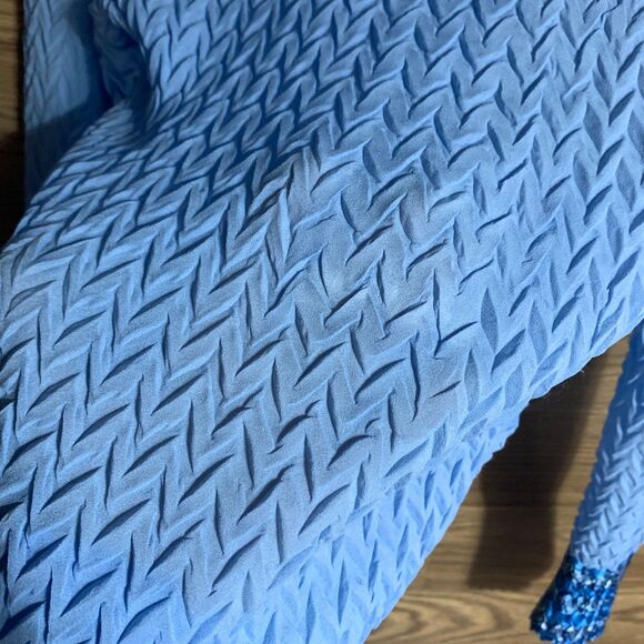 Vintage Caché Blue Crinkle Long Sleeve V-Neck Top Y2K Stretch Size S - Picture 4 of 8